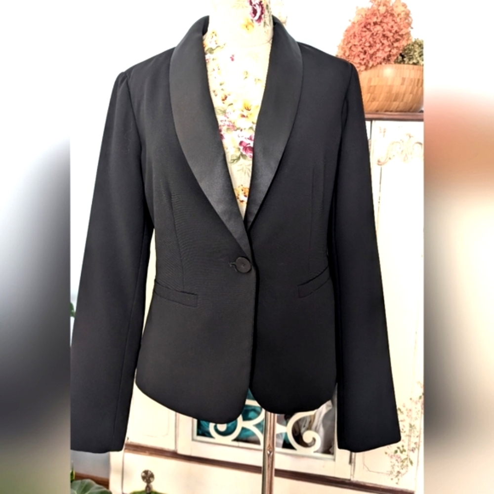 LOVE 21 elegant Black‎ Women's Blazer